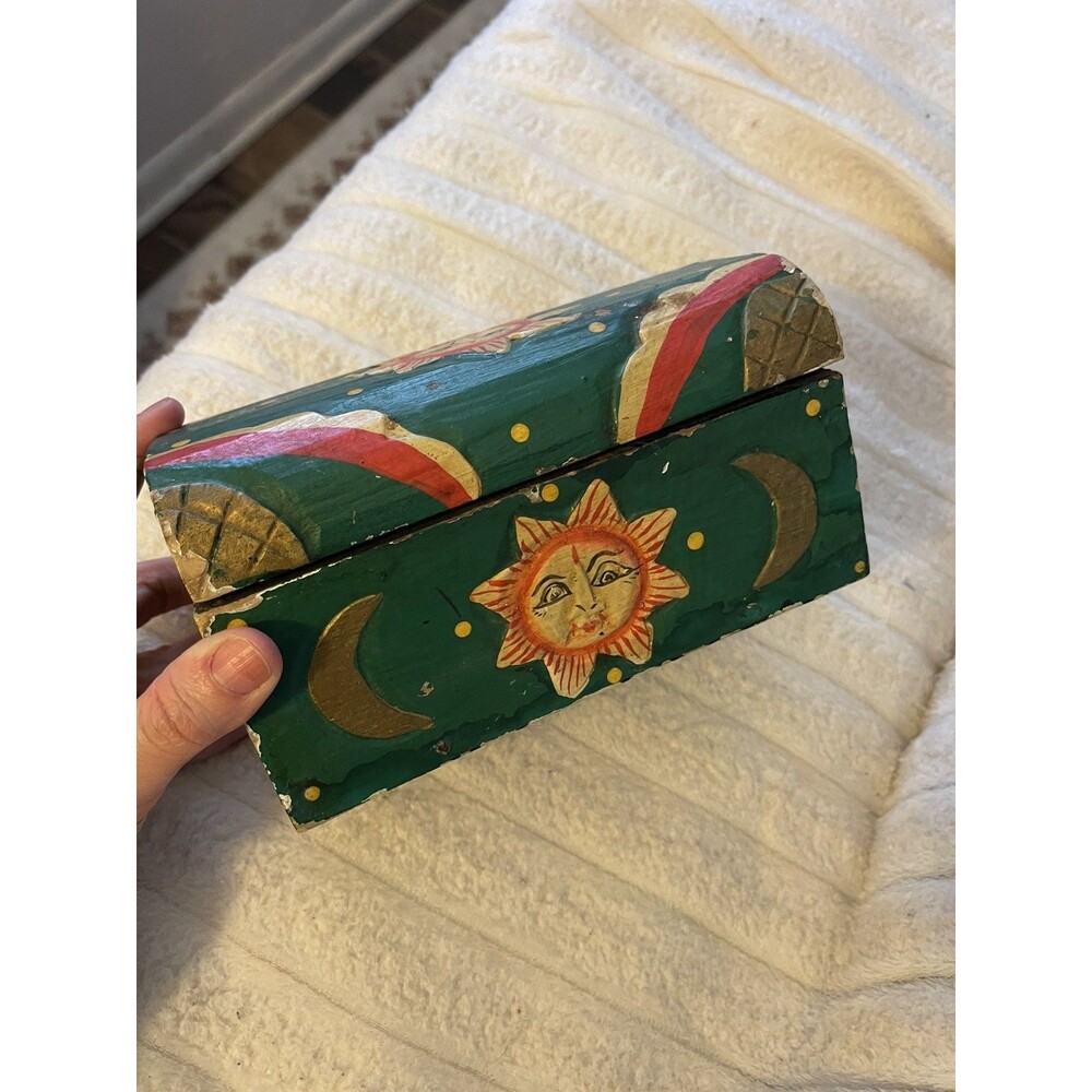 Vtg Folk Art Wood Trinket Jewelry Stash Box SUN YIN YANG STARS Astrology Boho